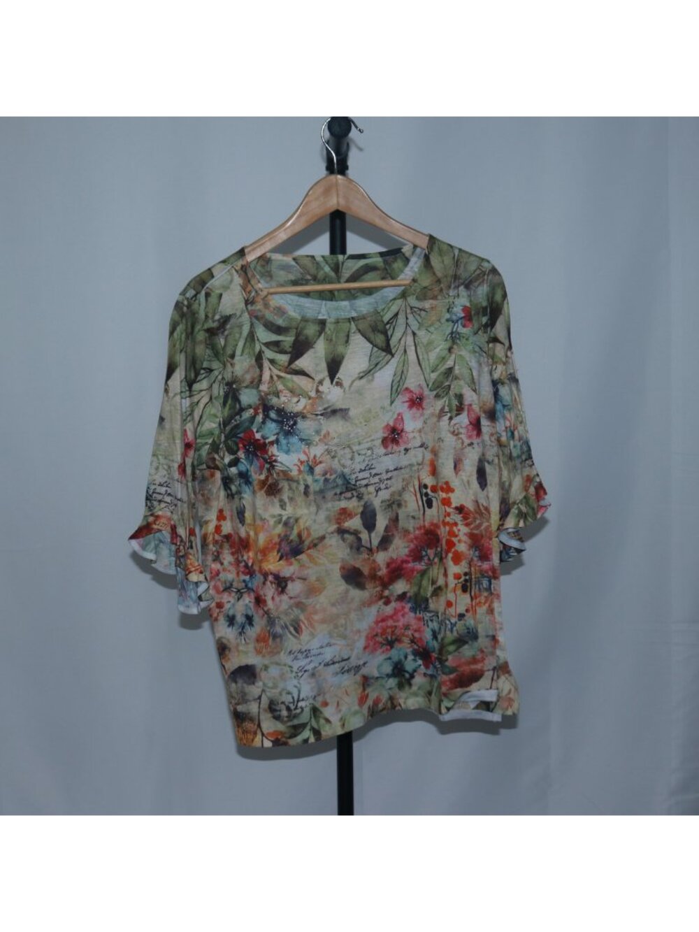 Unbranded Floral Rhinestone Script Print Blouse Beige Red Green Large